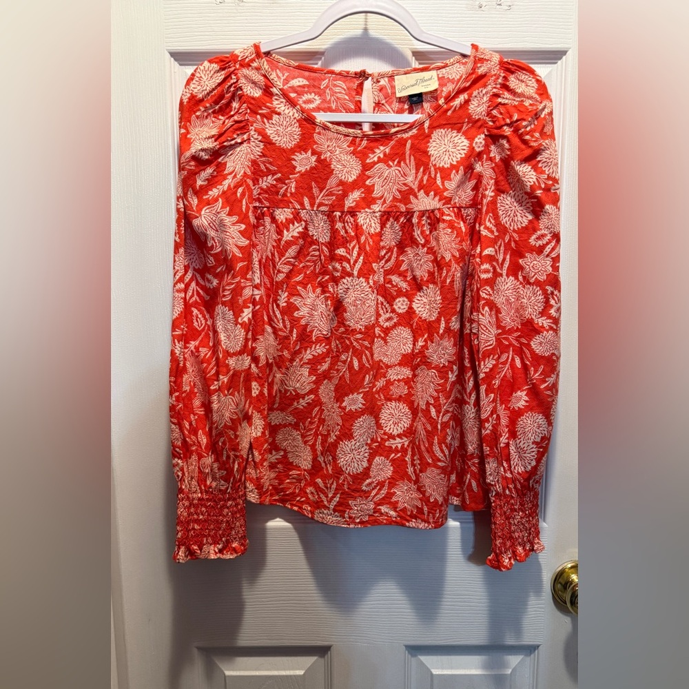 Universal Red Floral Long-Sleeve Smocked Cuff Blouse
